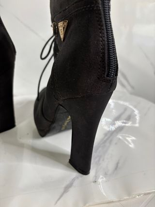 Stivaletti Laura Biagiotti grigio scuro