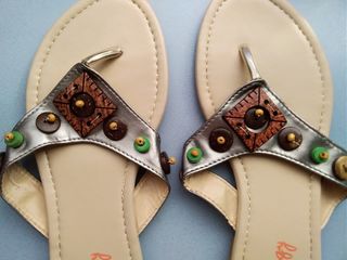 Chanclas (Mujer, 36)