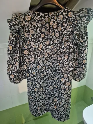 Vestido estampado floral Zara