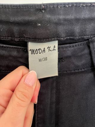 Pantalones negros vaqueros