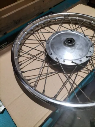 Llanta Yamaha Especial 250 Delantera