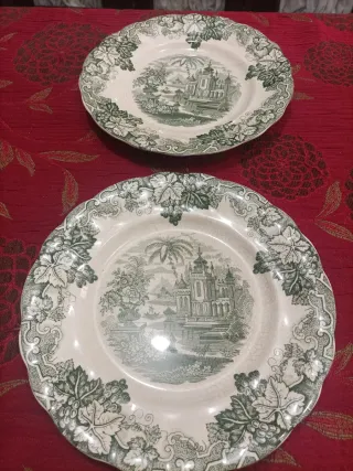 Coppia di piatti La Cartuja Pickman verdi