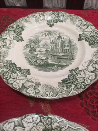 Coppia di piatti La Cartuja Pickman verdi