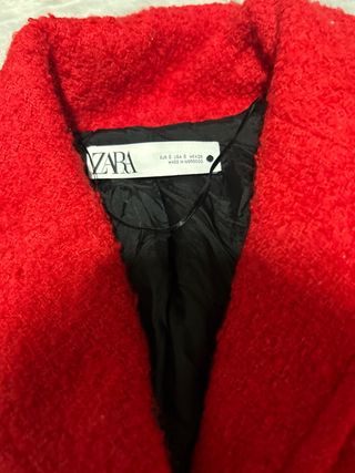 Abrigo Zara Rojo Talla S