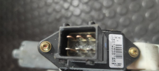 Motor elevalunas trasero izquierdo 92204610