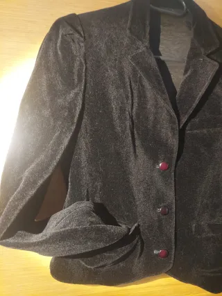 Americana negra mujer terciopelo