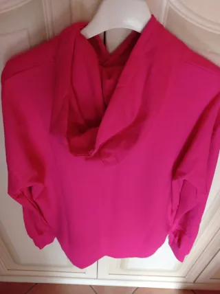Felpa con cappuccio fucsia Make Your Dreams.