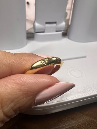 Anillo de plata bañado en oro con circonita