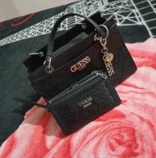 Bolso Guess Negro