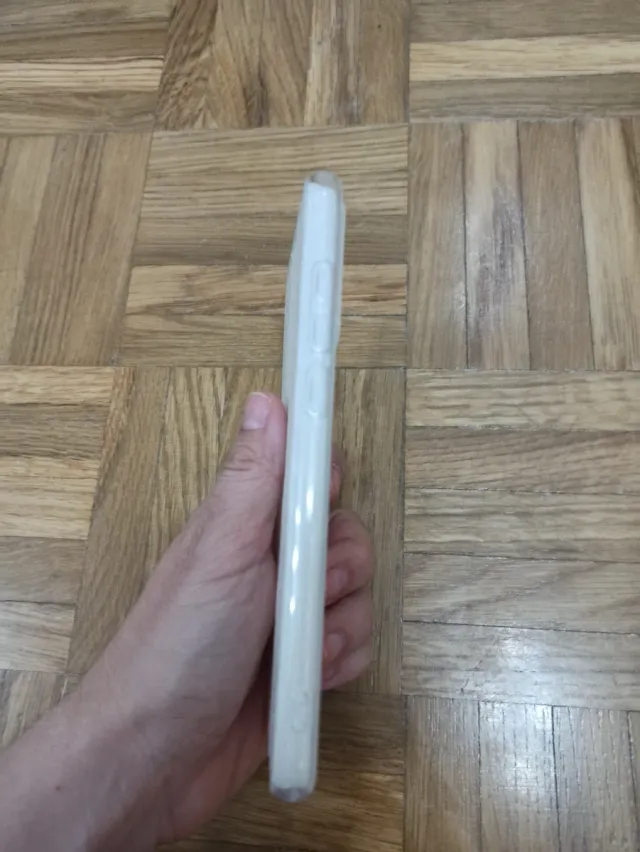 Cover trasparente per cellulare