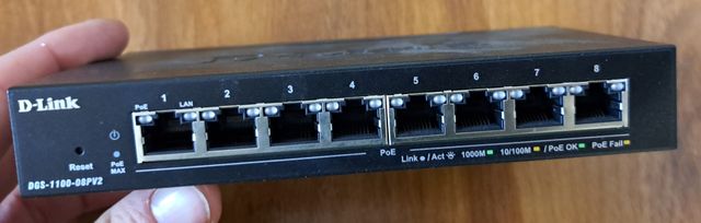 Switch D-Link 8 porte Fast Ethernet
