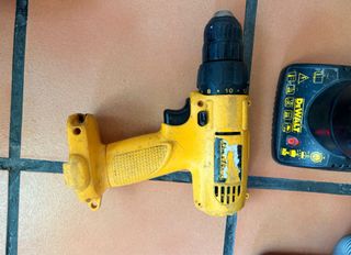 Taladro Atornillador DeWalt completo