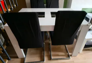 Tavolo da pranzo e 6 sedie