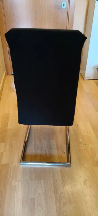 Tavolo da pranzo e 6 sedie