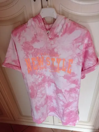 Maglia con cappuccio tie-dye rosa