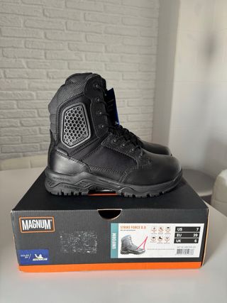 - 39 Botas Magnum Strike Force 8.0 waterproof