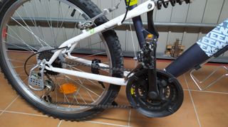 Bicicleta 24" Doble Suspensión Shimano
