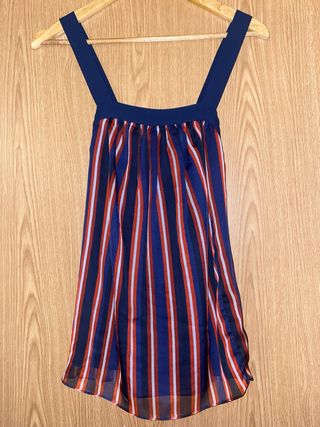 Top de rayas azul, blanco y rojo