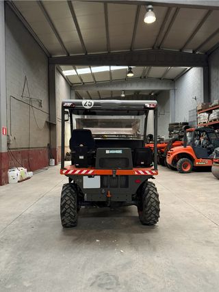 2 UDS. DUMPER AUSA D 250 RHGS CON PALA