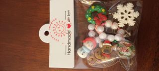 Pulsera con charms de dulces y corazón