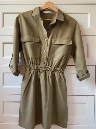 Vestido militar verde corto