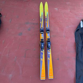 Esquís Rossignol M1D con fijaciones Salomon