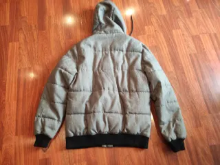 Cazadora chico Bershka gris