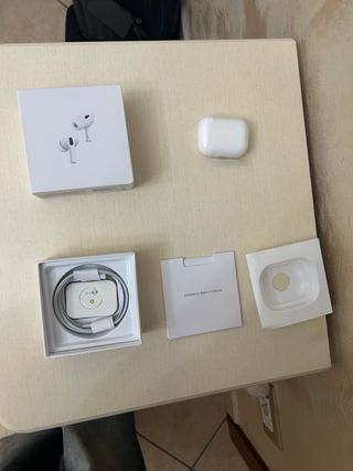 Cuffie Bluetooth Appoleee Bianche scala 1:1