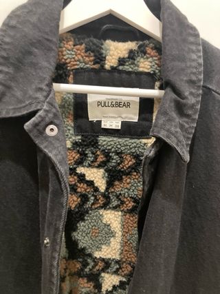 Chaqueta tejana Pull&Bear forrada borrego Talla M
