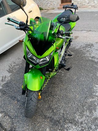 Kawasaki z750 Verde