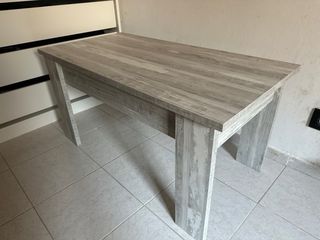 Tavolo da pranzo in legno