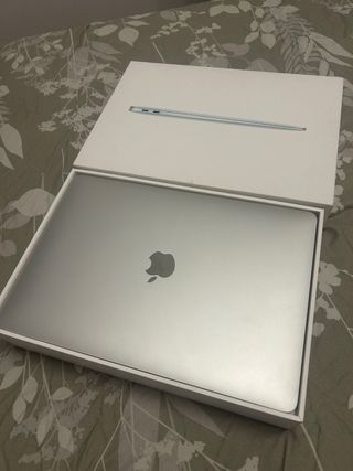 MacBook Plata Apple