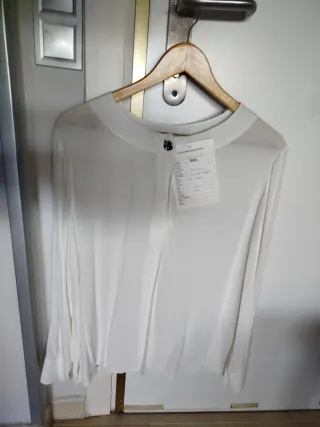 Blusa Beige Talla XL Nueva con Etiqueta