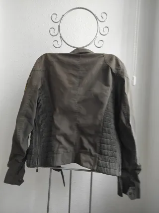 Cazadora Belstaff Caqui