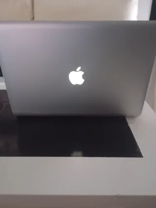 MacBook Pro 2009 8GB RAM 500GB HDD