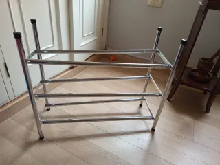 Zapatero Extensible a ,106cm. Metalico