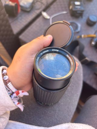 Cámara Zenit Negra con accesorios y compartimentos