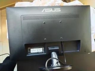 Monitor ASUS VA249HE 23.8 - Como nuevo