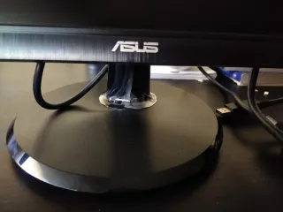 Monitor ASUS VA249HE 23.8 - Como nuevo