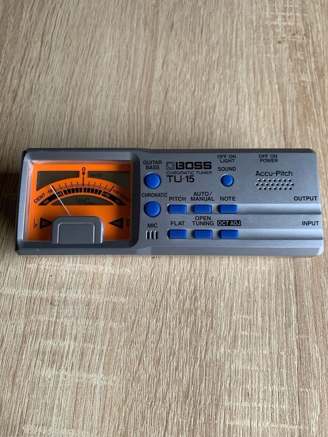 Afinador Boss TU-15 Cromático