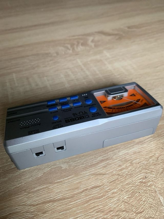 Afinador Boss TU-15 Cromático