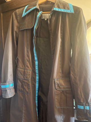 Gabardina Alba Conde Marrón Chocolate