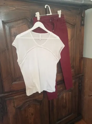 Conjunto pantalón y camiseta