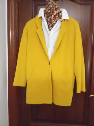 Chaqueta amarilla