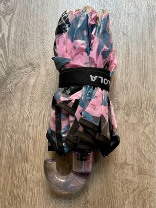 Paraguas Bimba y Lola multicolor.