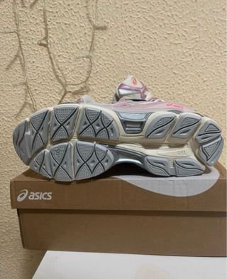 Zapatillas Asics GEL-NYC Rosa y Blanco