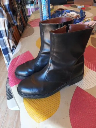 Botas de cuero negras