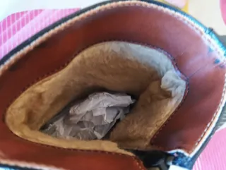 Botas de cuero negras