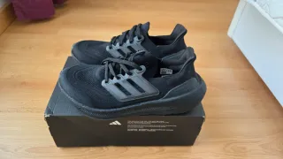 Adidas Ultraboost Light 41 1/3