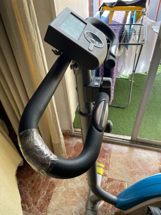 Bicicleta Estática Gris y Azul